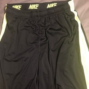 Nike dri fit shorts EUC